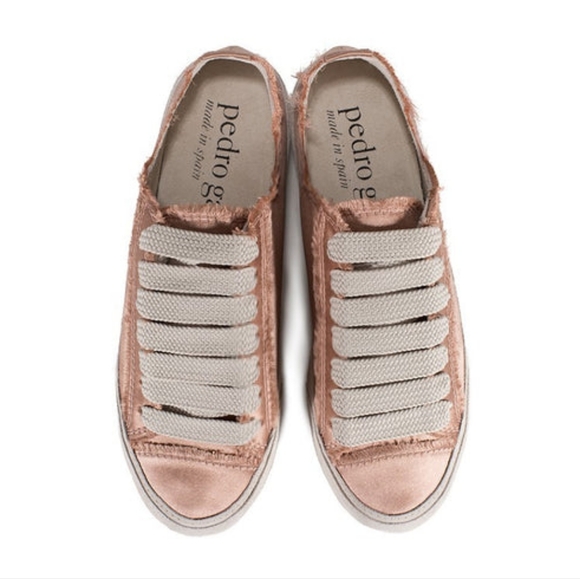 Pedro Garcia Shoes - Pedro García Parson lustrous frayed silksatin rawedges/suede cowhide trm…